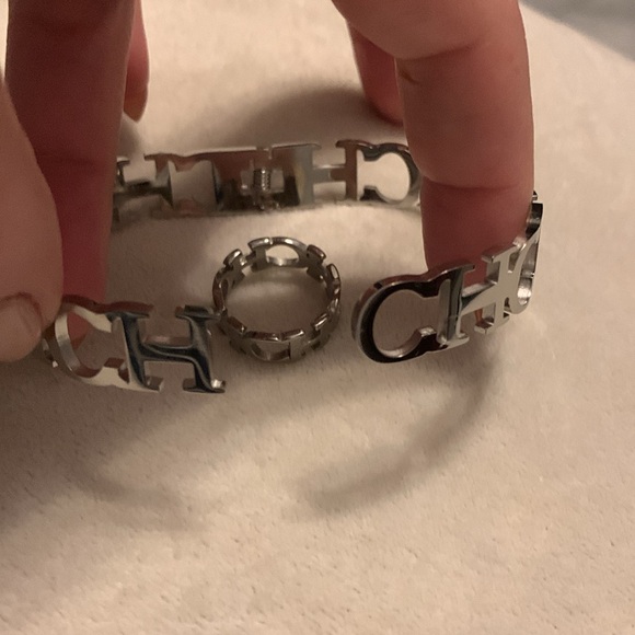 CH silver tone set - Picture 4 of 4